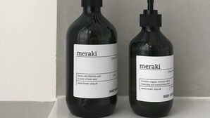 Dusche, kostenlose Toilettenartikel, Haartrockner, Handtücher