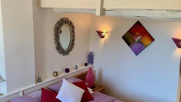 Chambre Familiale, vue montagne (Lavande) | Décoration personnalisée, ameublement personnalisé