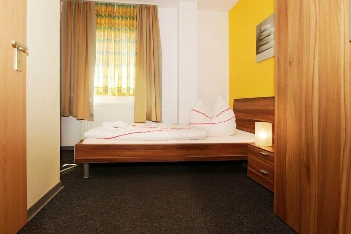 Standard Single Room, Ensuite