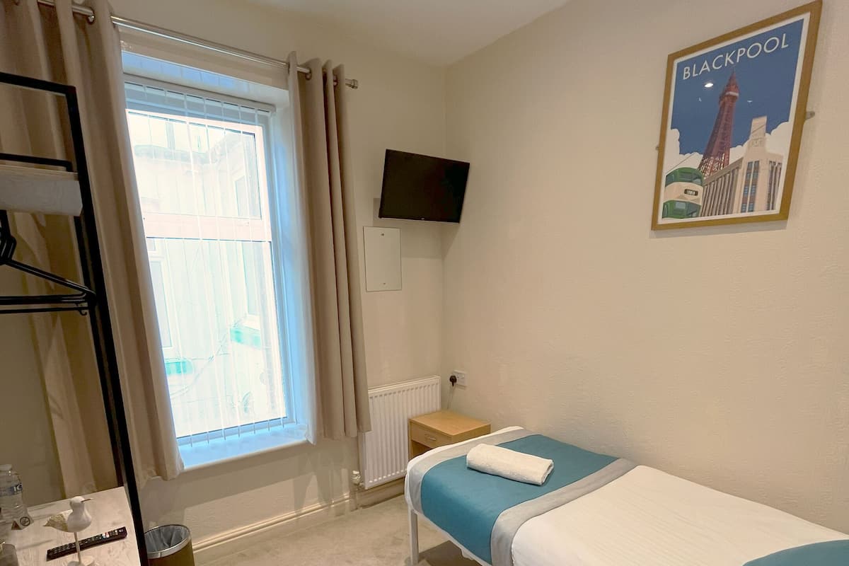 Standaard eenpersoonskamer, en-suite badkamer (Single Room)