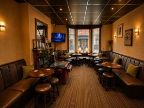 Bar (on property) - The Kings Cross Hotel (Blackpool)