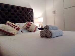 Room - 186 The Beach Club Hermanus (Hermanus)
