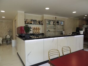 Bar (in der Unterkunft)