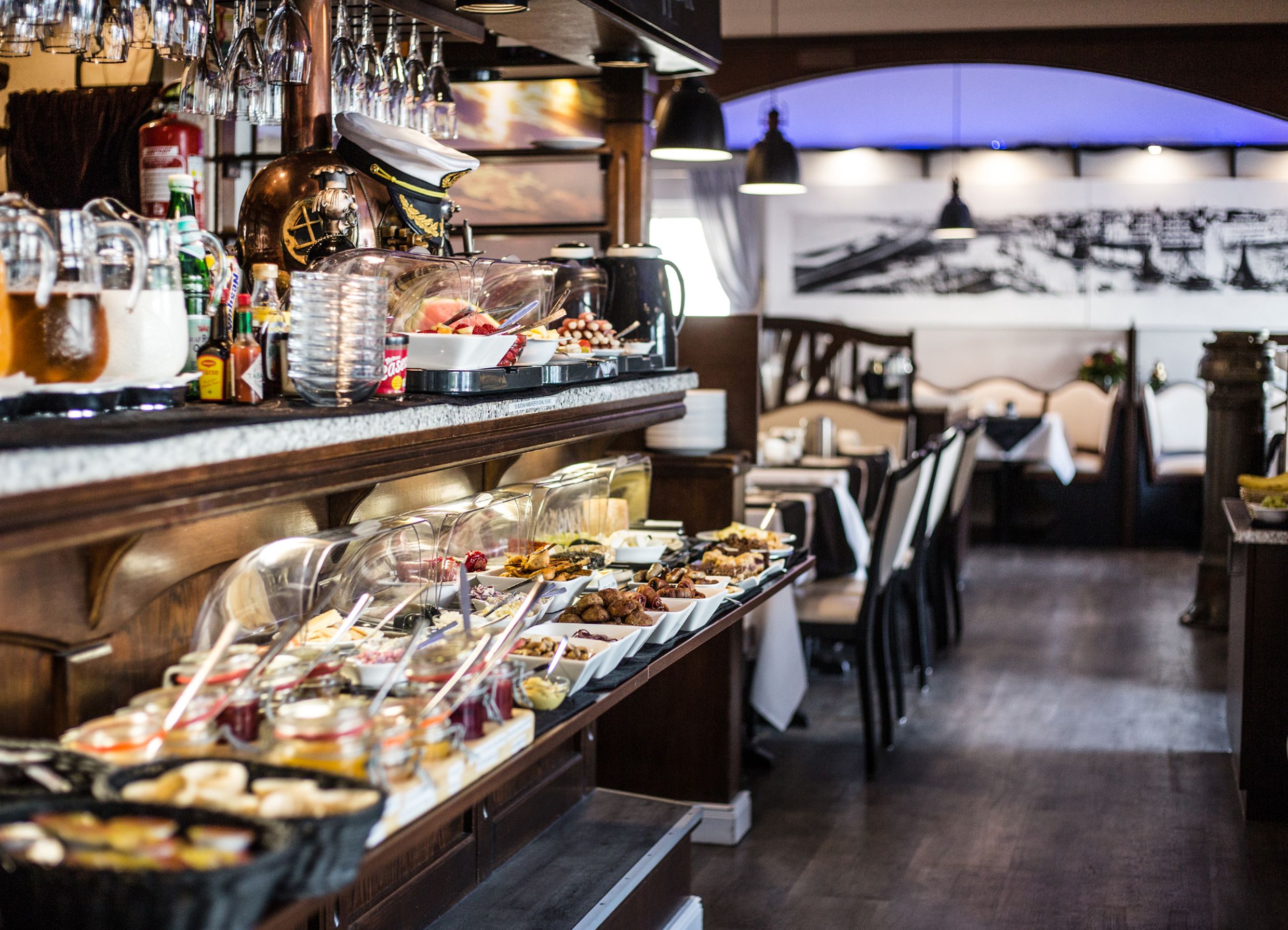 Free daily buffet breakfast