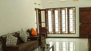 Villa | Living room - Yasra Holiday Villa (Hikkaduwa)