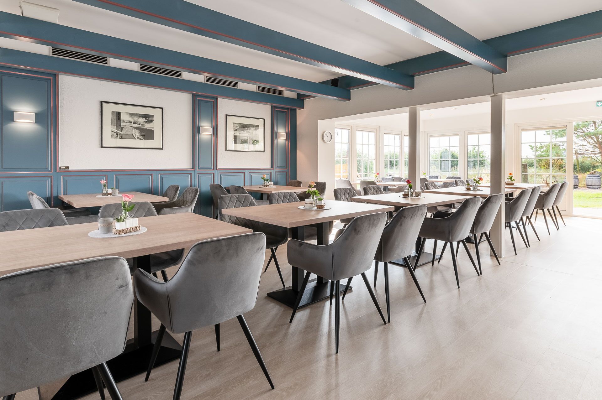 daily buffet breakfast (eur 18 per person)