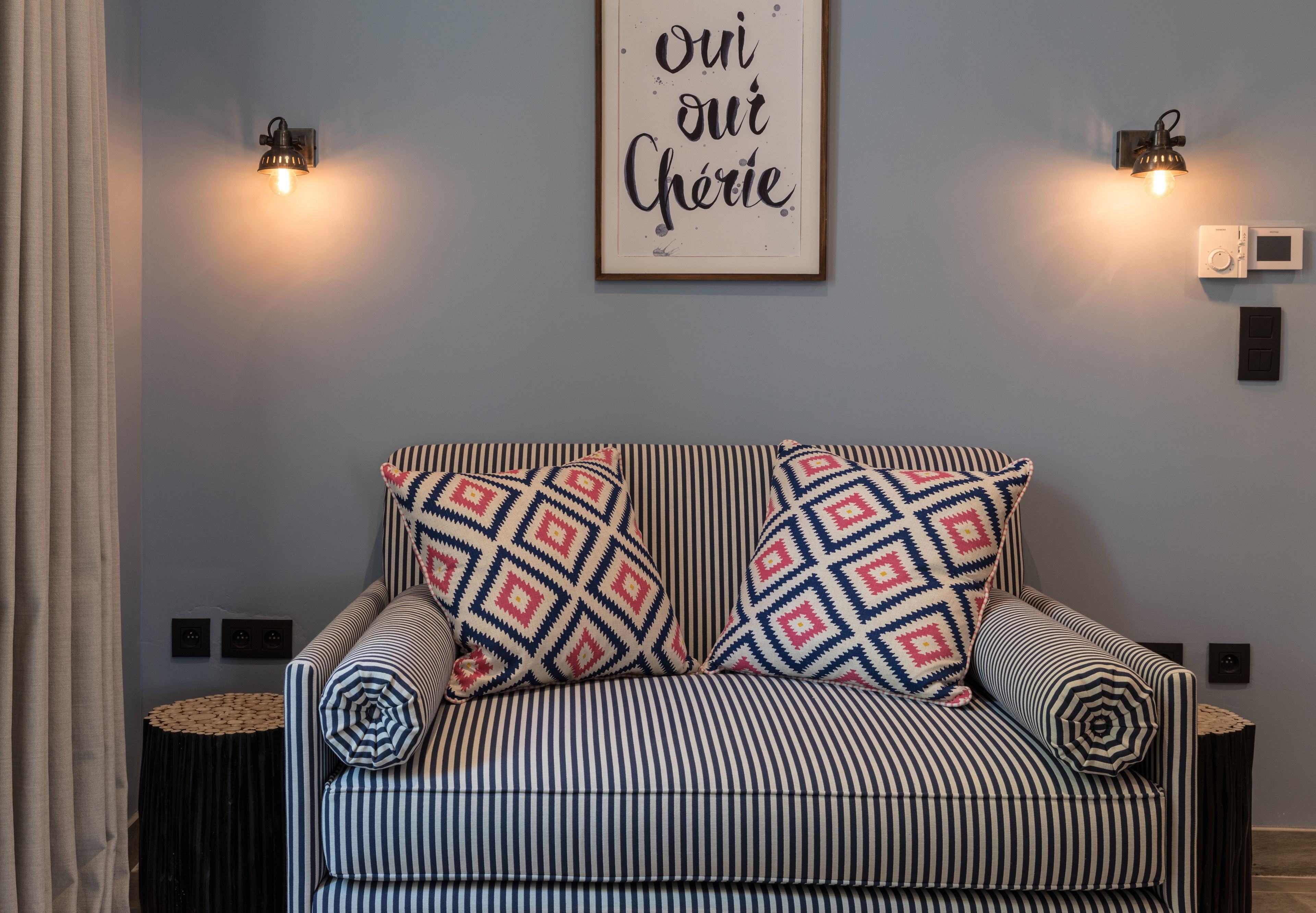 suite, ground floor | living room | flat-screen tv