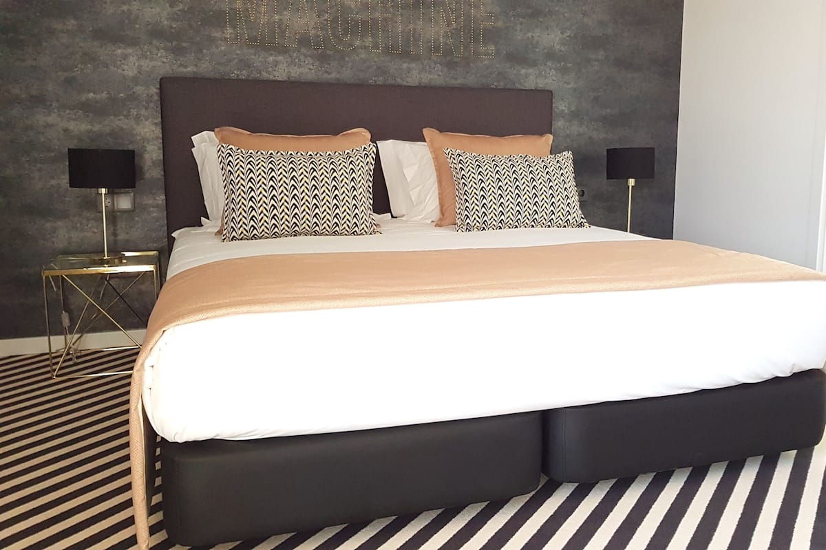 Premium-Doppel- oder -Zweibettzimmer | Hochwertige Bettwaren, Select-Comfort-Betten, Minibar, Zimmersafe