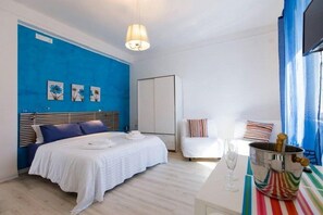 Quadruple Room | In-room safe, desk, iron/ironing board, free WiFi - B&B Piazza Duomo (Cerignola)