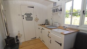 Cabin | Private kitchenette