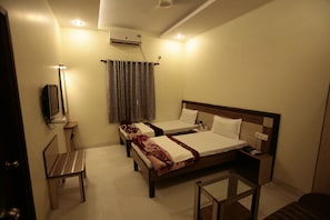 Quarto casal luxo | Quartos à prova de som, Wi-Fi de cortesia
