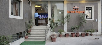 Hotel Sarovar Regency