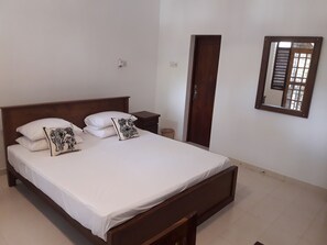 Camera doppia, 1 letto king, balcone | Biancheria da letto di alta qualità, con stile personalizzato