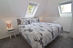 Cottage, 2 Bedrooms | 1 bedroom, iron/ironing board, free WiFi, bed sheets - Moonfrog Lets - The Old Forge (Fort William)
