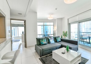 1 bedroom, in-room safe, blackout curtains, iron/ironing board - Lofts Towers Ease by Emaar (Dubai)