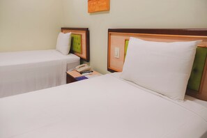 Standard Single Room, 2 Twin Beds | Minibar, in-room safe, desk, free WiFi