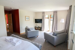 1 dormitori, planxa i posts de planxar, wifi gratuïta i roba de llit 