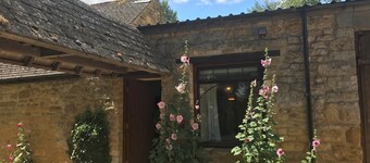 Holly House Bed & Breakfast