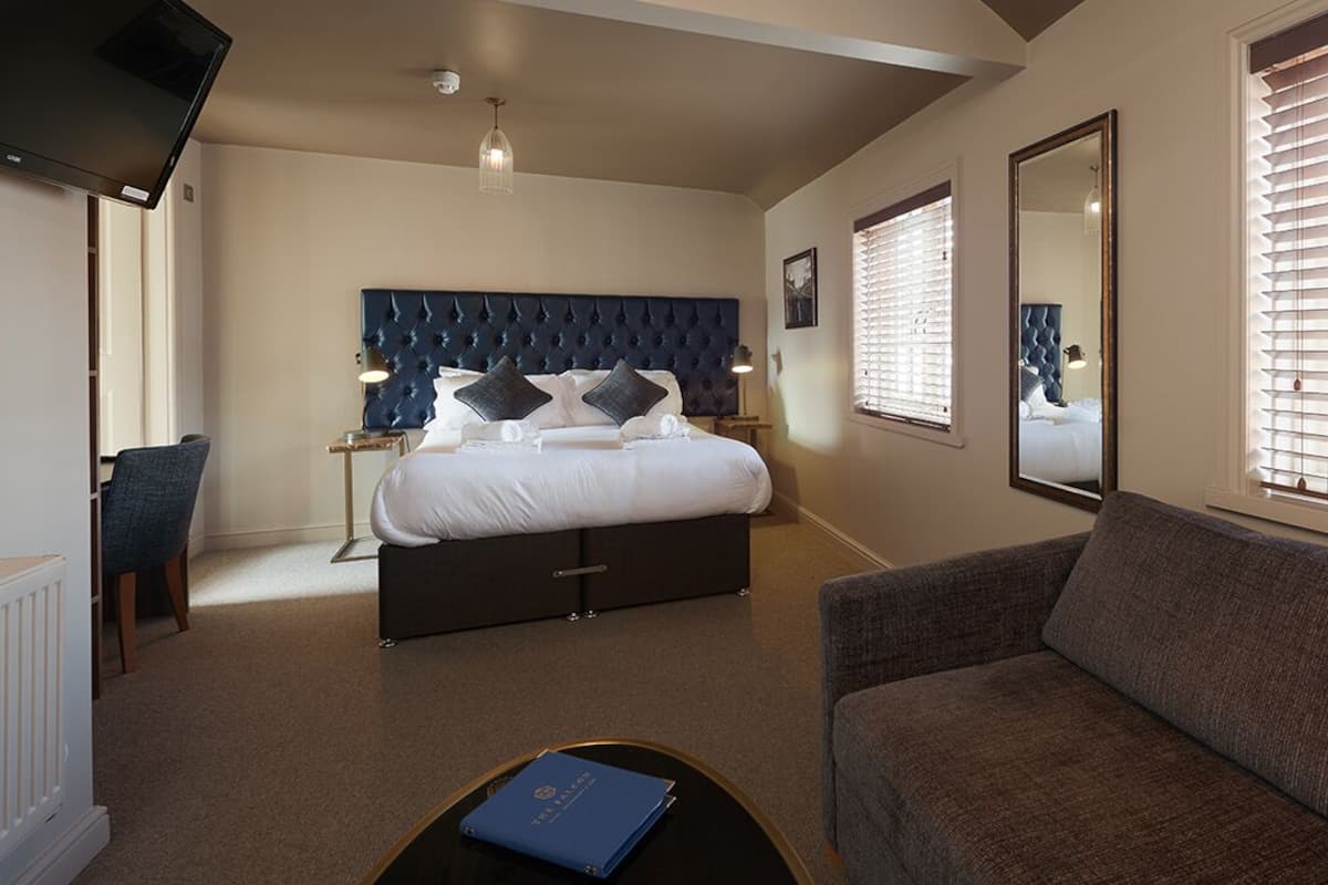 In-room safe, desk, iron/ironing board, WiFi (free)