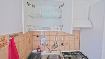 Superior Apartment | Iron/ironing board, free cribs/infant beds, free WiFi