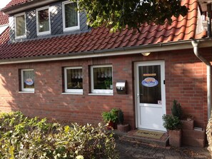 Terrace/patio - Bei Alex - Frühstückspension (Hemmoor)