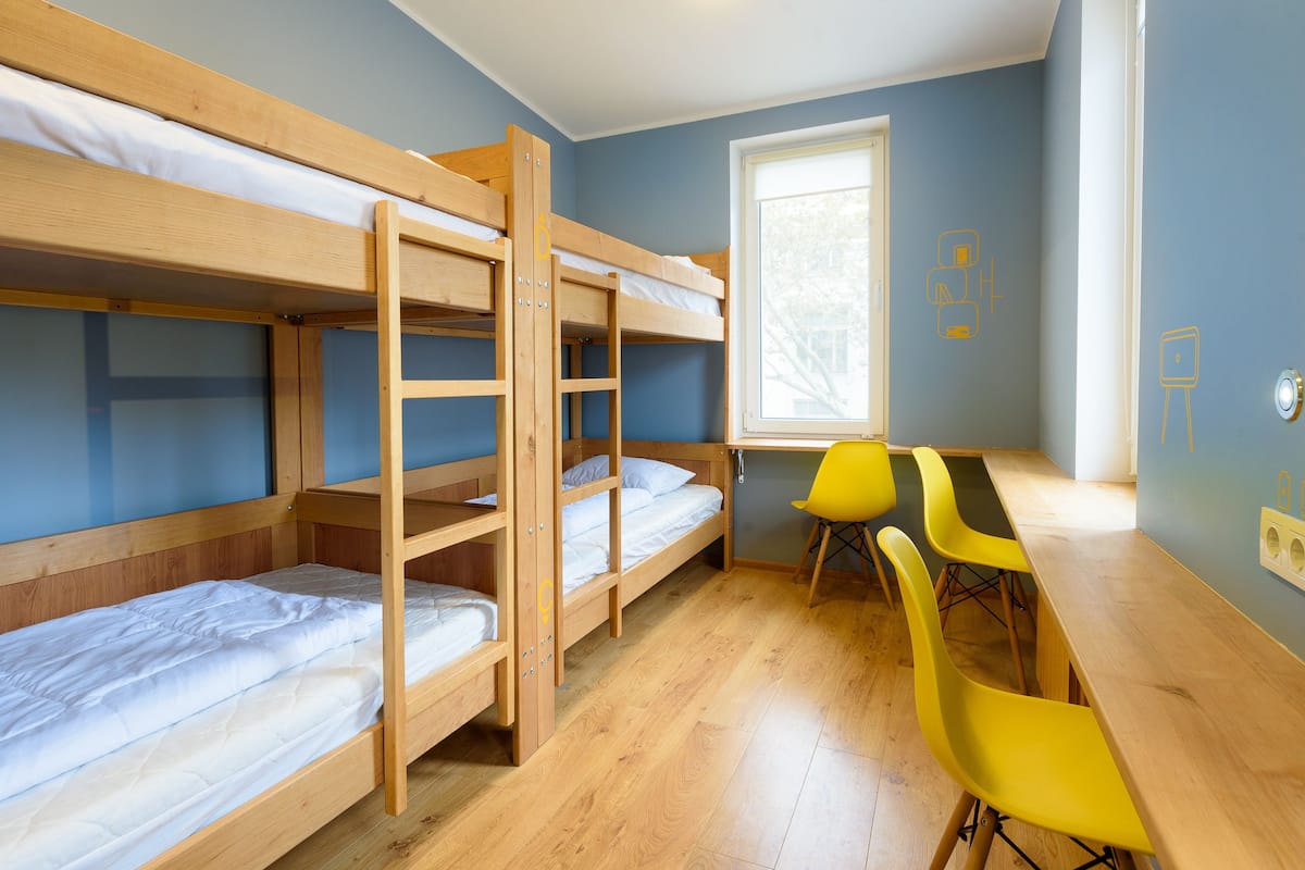 共用宿舍, 男女混合宿舍 (4 guests - 1) | 高級寢具、羽絨被、特厚豪華床墊、房內夾萬