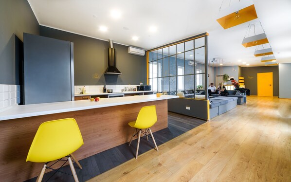 Interior - Friday Hostel (Odesa)