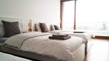 Shared Dormitory | 5 bedrooms, in-room safe, desk, blackout drapes