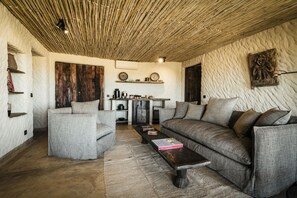 1-Bedroom Hut | Living area