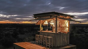Bar ved bassenget