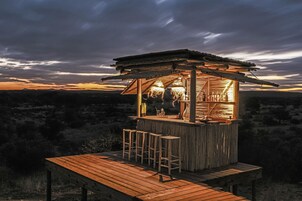 Bar junto a la piscina