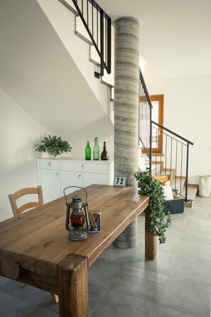 Taulell per fer l'entrada i la sortida