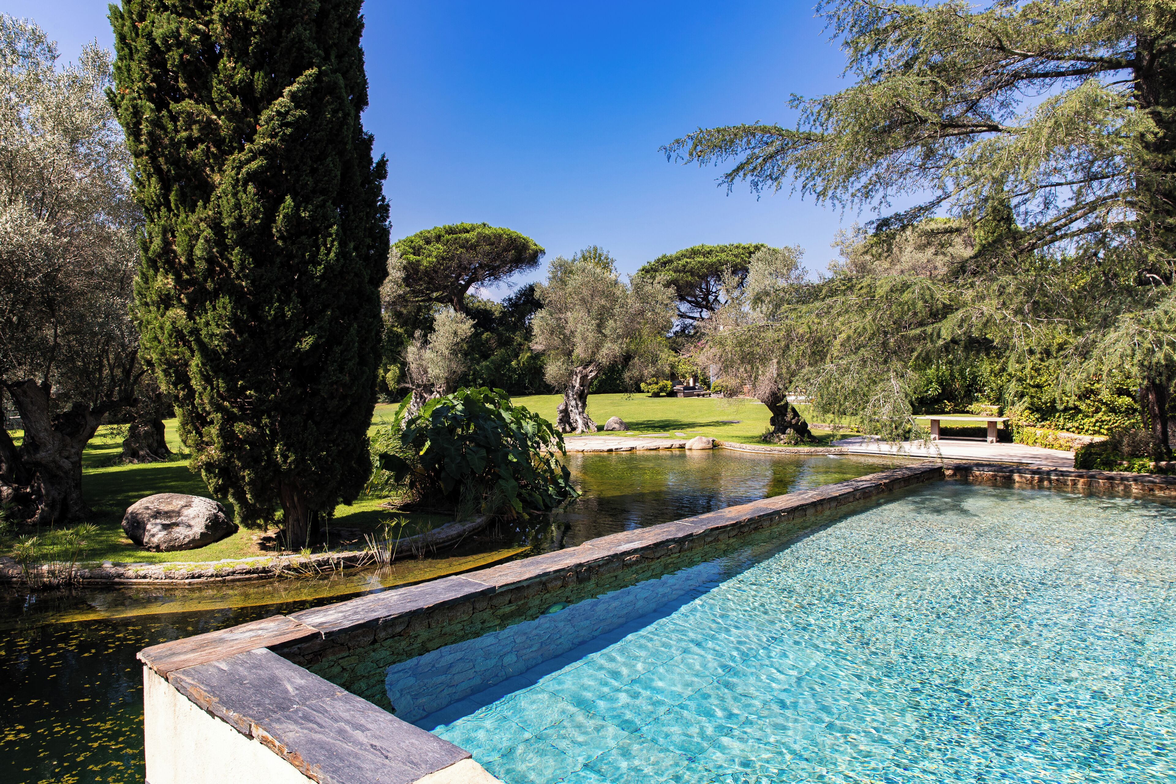 Vila, 4 quartos, vista para o jardim | Terraço/pátio