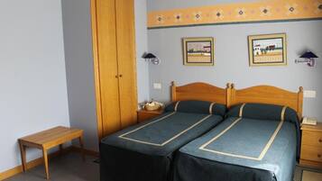 Soundproofing, free WiFi, bed sheets