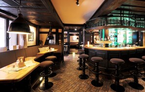 Bar (on property) - Villa Huxori (Hoexter)
