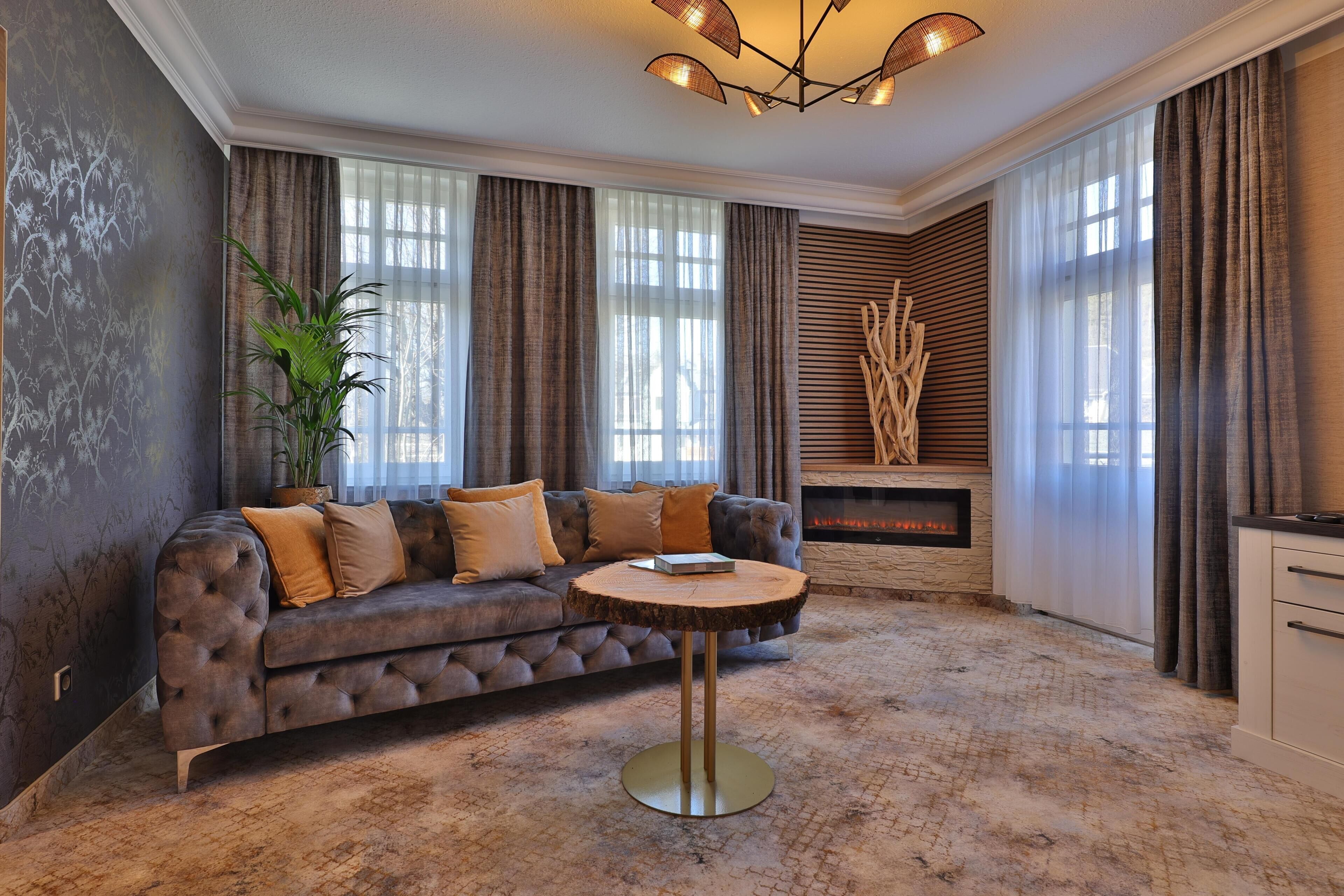 防敏寢具、羽絨被、迷你吧、房內夾萬