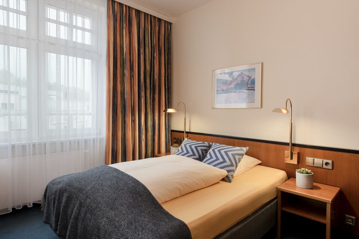Classic Single Room