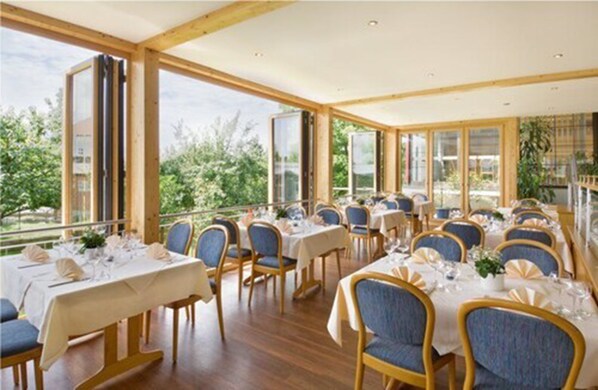 Free daily buffet breakfast - Landgasthaus Hotel Maien (Rheinfelden (Baden))