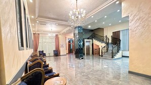Sala de estar en el lobby