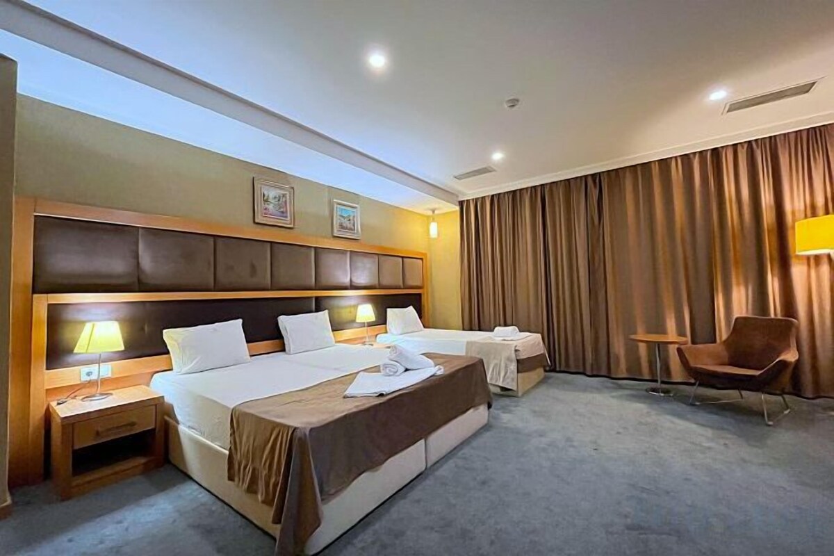 Egyptian cotton sheets, premium bedding, down duvets, pillow-top beds