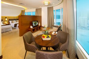 Ropa de cama de alta calidad y minibar 