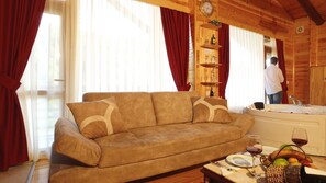 Living area - Abant Kartal Yuvasi Hotel (Bolu)