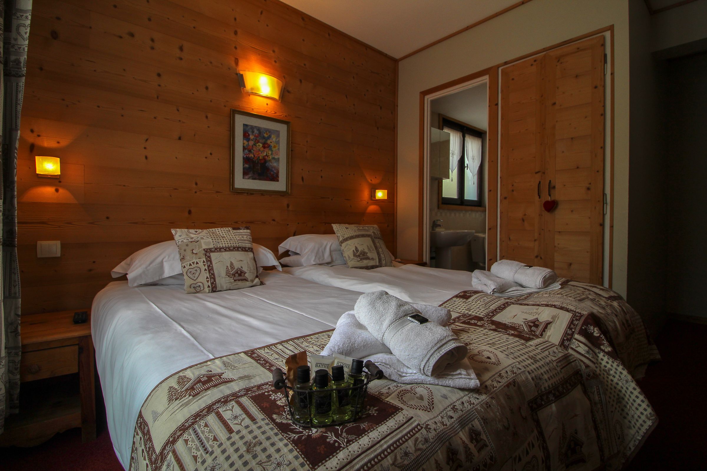 twin room | egyptian cotton sheets, premium bedding, individually decorated