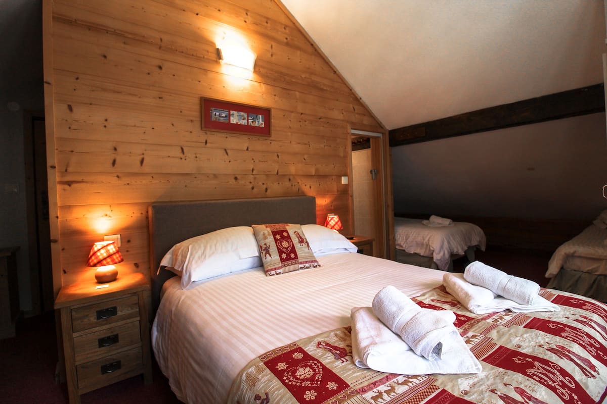 Familiekamer, kamers met tussendeur | Lakens van Egyptisch katoen, luxe beddengoed, individueel gedecoreerd