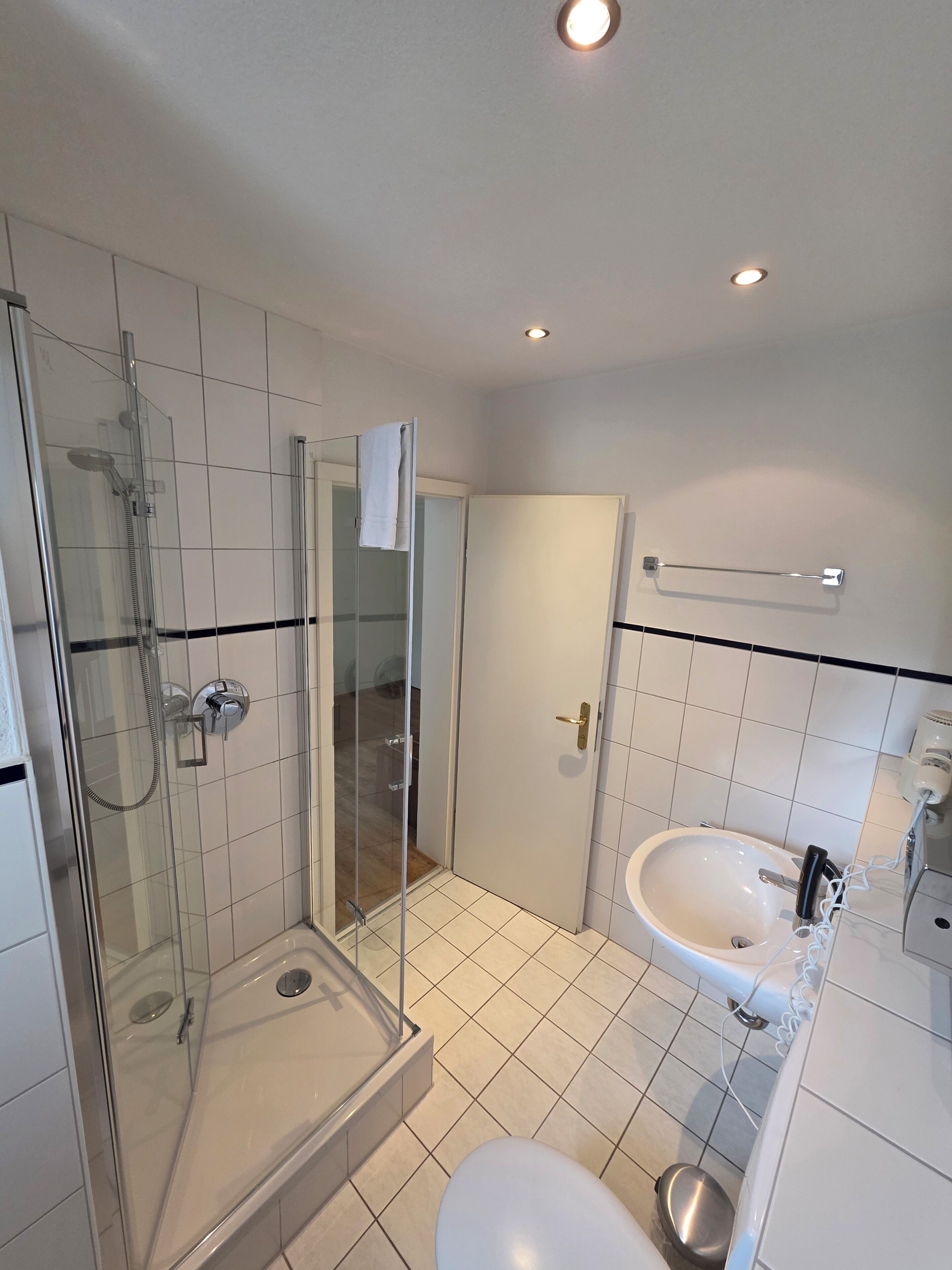 In-room safe, desk, rollaway beds, free WiFi