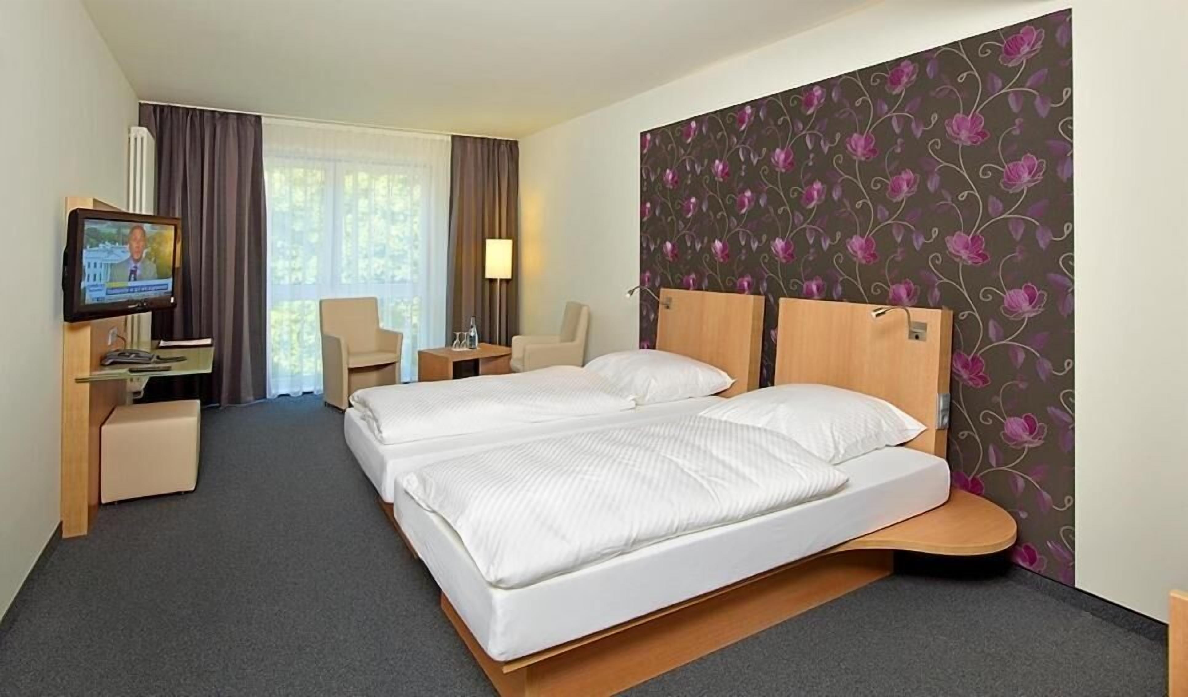 hypo-allergenic bedding, desk, soundproofing, free wifi