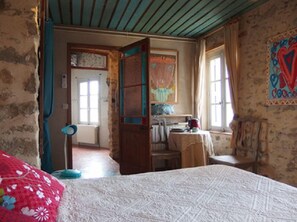 Suite (Turquoise) - Riverside Home Cottage (Trebes)