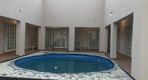 Indoor pool - Malo O Dalisidwa (Harare)