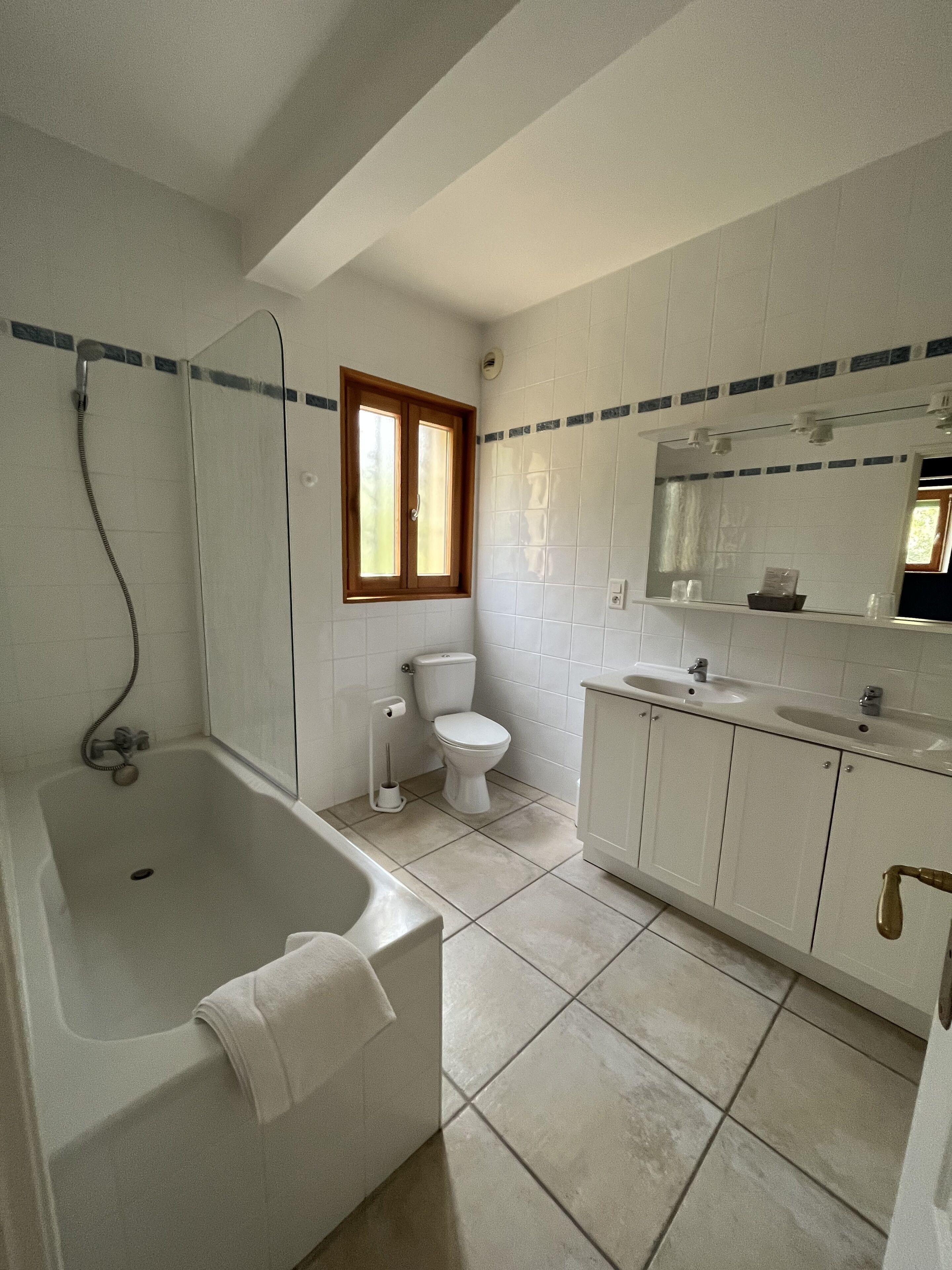 Photo - Hôtel Bon Encontre