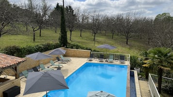 Piscina a l'aire lliure de temporada